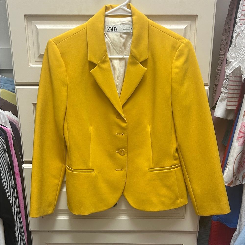 Zara Women's Vibrant Yellow Suit Jacket